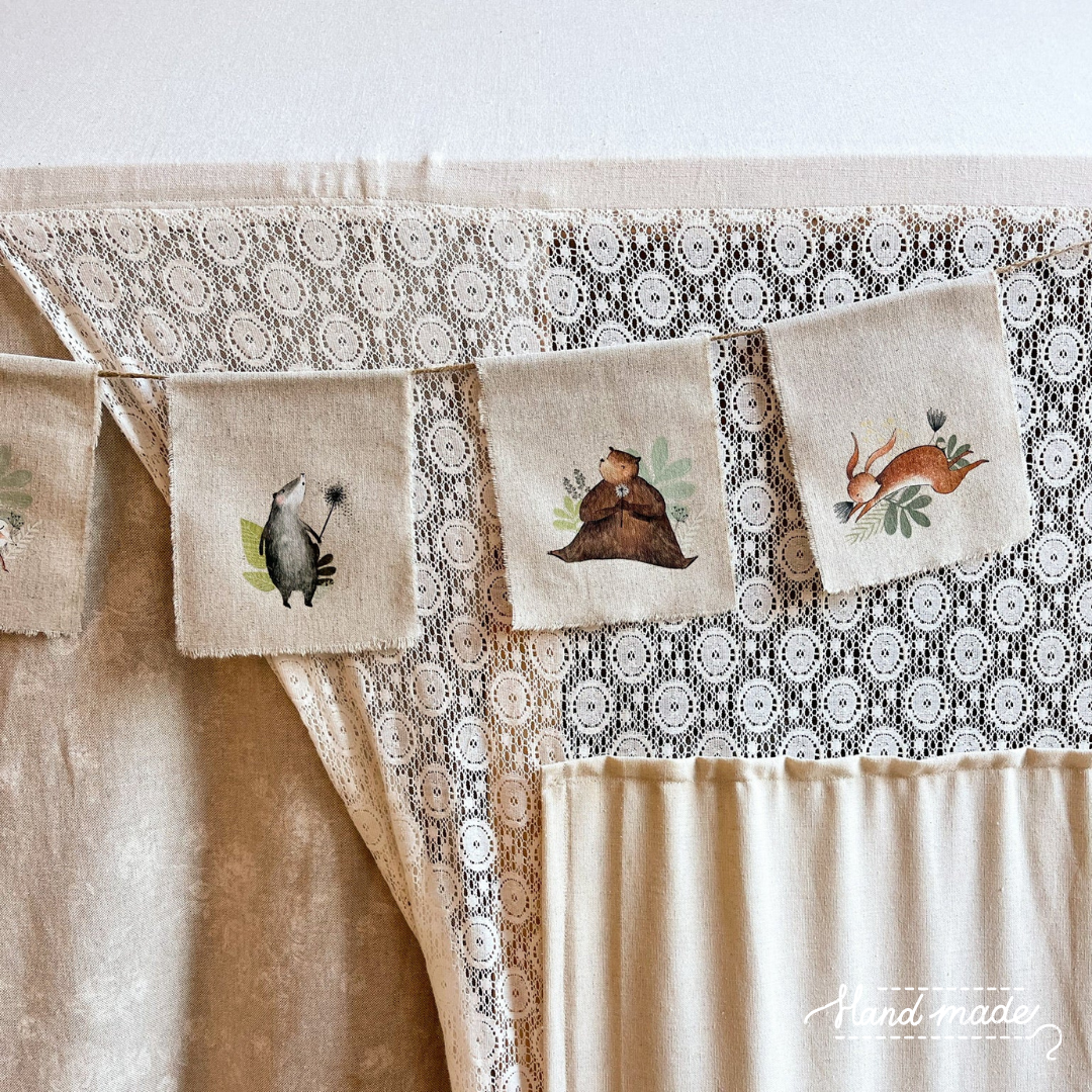 PRE-ORDER: Handgemaakte Bosdieren Vlaggenlijn Babykamer - 1.60 meter