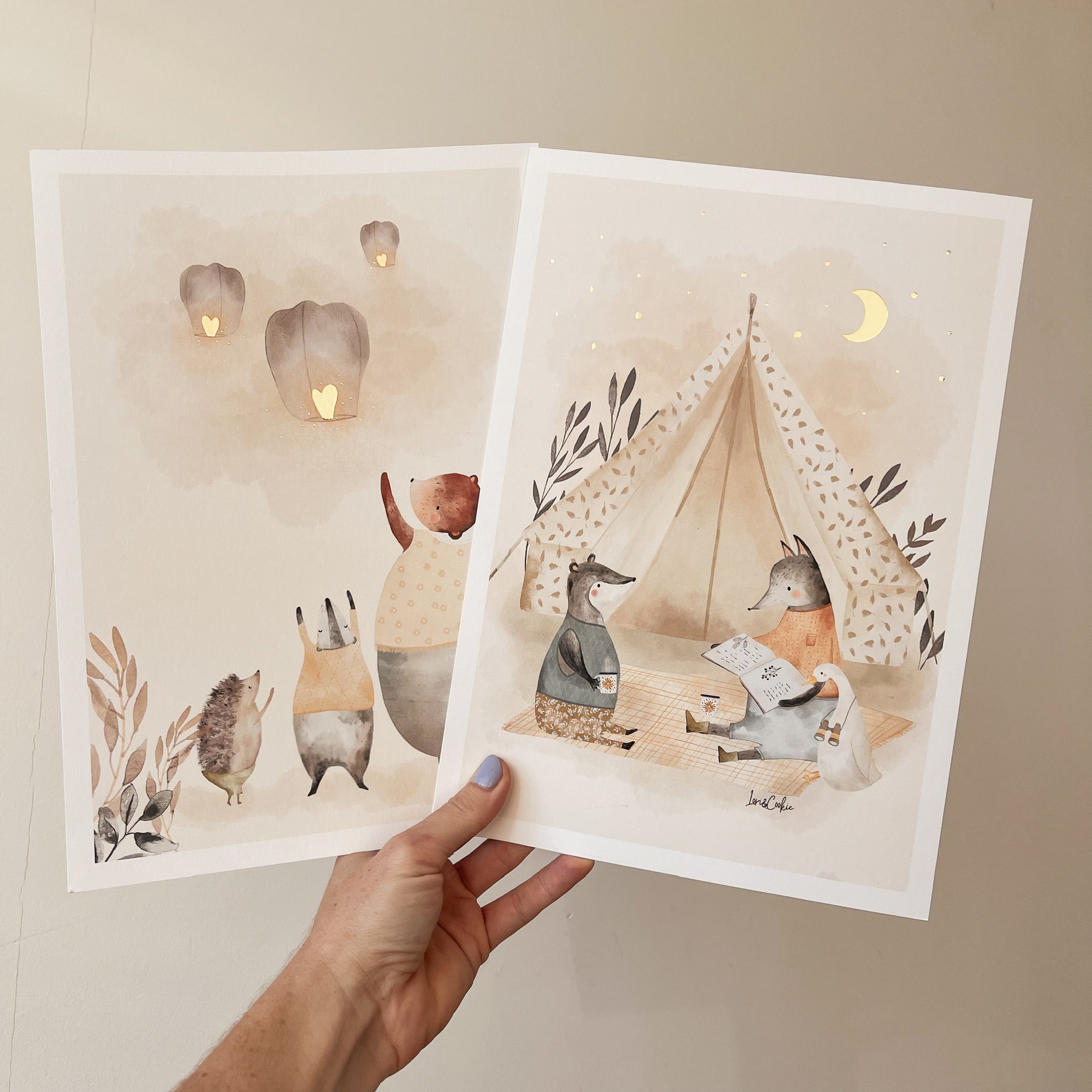 Goudfolie kinderkamer poster set van 2: "De Wensballonnen & Het Kampeeravontuur" - A3 & A4