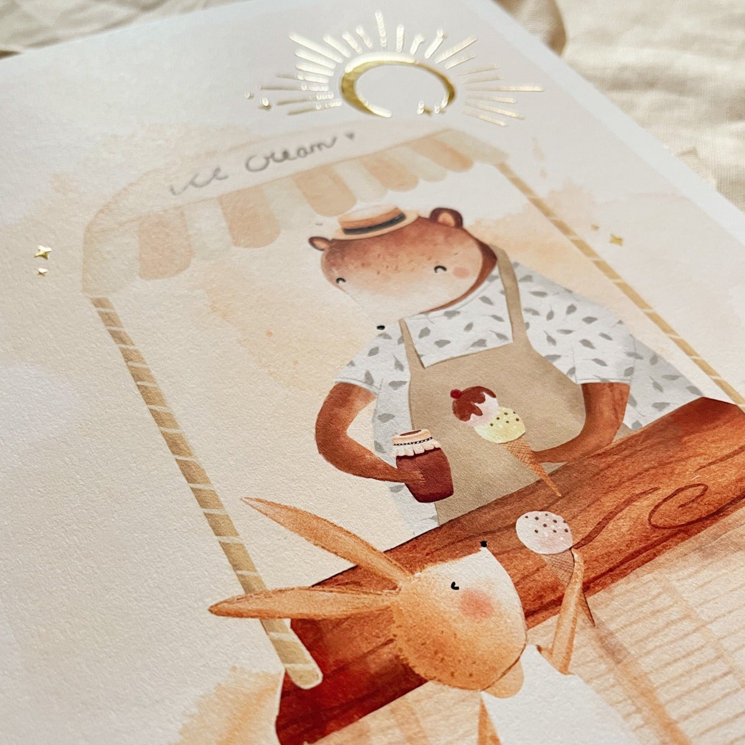 Handgeschilderde kinderkamer poster met goudfolie – "De Ijsco Kar" (A3/A4)