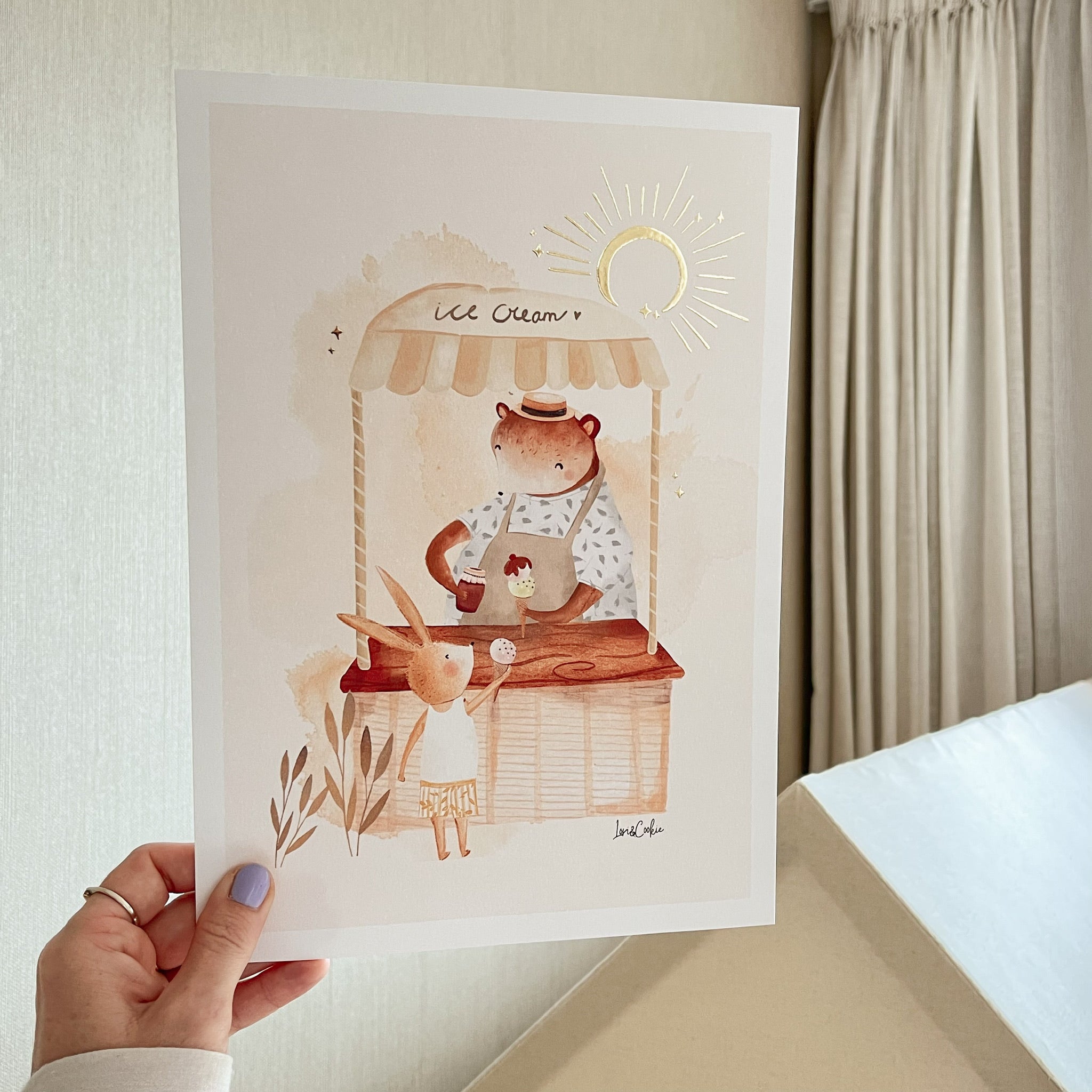 Handgeschilderde kinderkamer poster met goudfolie – "De Ijsco Kar" (A3/A4)