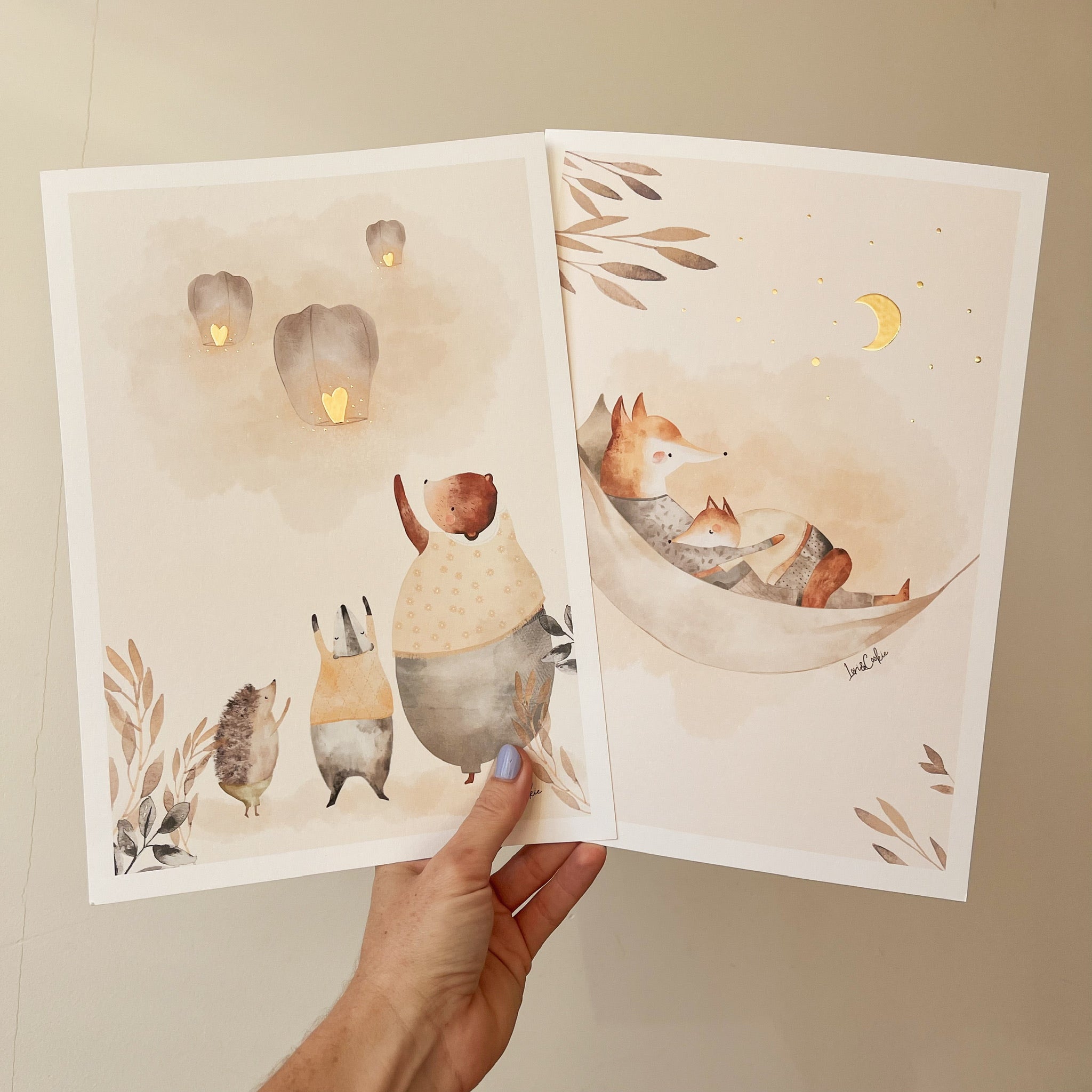 Goudfolie kinderkamer poster set van 2: "Papa & Vicky Vos" & "De Wensballonnen" - A3 & A4