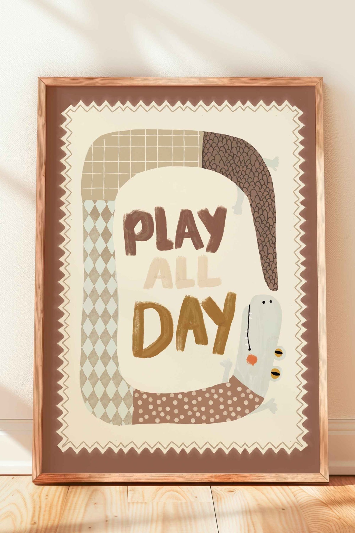 Kleurrijke handgeschilderde jongenskamerposter Play all Day met krokodil